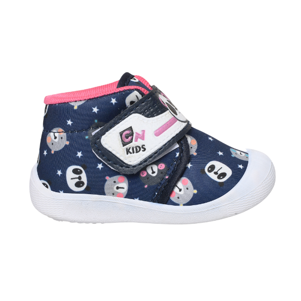 Kids Footwear Manufacturers and Suppliers